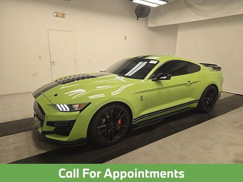 Used 2020 Ford Mustang Shelby GT500 w/ Technology Package image 1