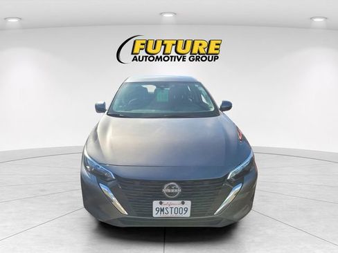 Used 2024 Nissan Sentra SV FWD image 2