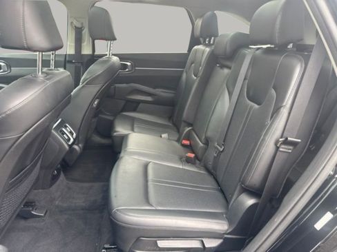 Used 2023 Kia Sorento S w/ Panoramic Sunroof Package FWD image 26