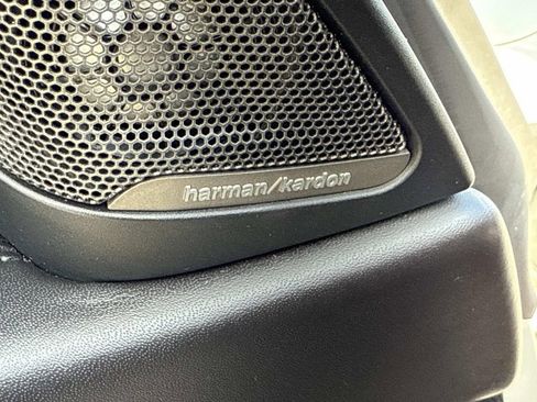 Used 2018 BMW M4 Coupe image 15