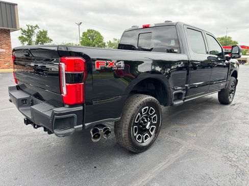 Used 2025 Ford F250 Platinum AWD/4WD image 6