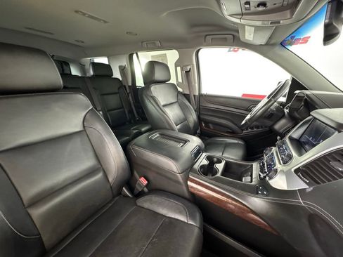 Used 2017 GMC Yukon SLT RWD image 42