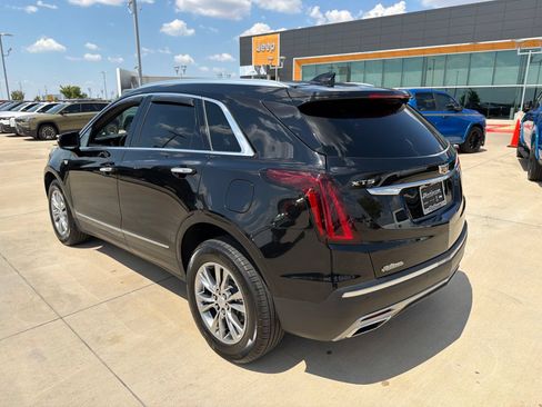 Used 2023 Cadillac XT5 Premium Luxury FWD image 3