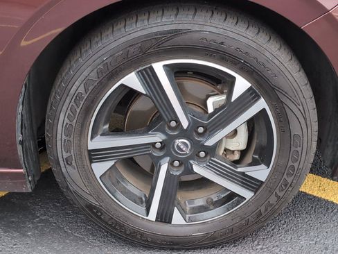 Used 2024 Nissan Sentra SV FWD image 34