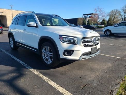 Used 2022 Mercedes-Benz GLB 250 4MATIC image 1