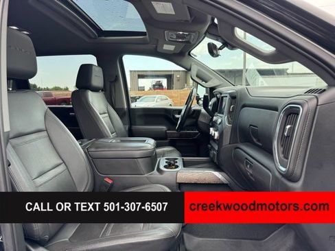 Used 2021 GMC Sierra 3500 Denali w/ Denali Ultimate Package AWD/4WD image 11