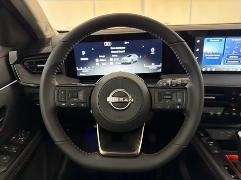 New 2026 Nissan Kicks SR w/ SR Premium Package FWD image 17