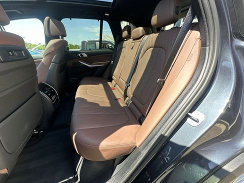Used 2022 BMW X5 xDrive40i AWD/4WD image 33