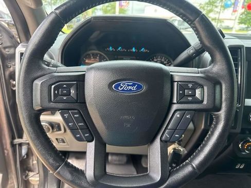 Used 2020 Ford F150 XLT w/ Equipment Group 302A Luxury AWD/4WD image 28
