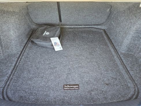 Used 2025 Volkswagen Jetta GLI Autobahn image 32