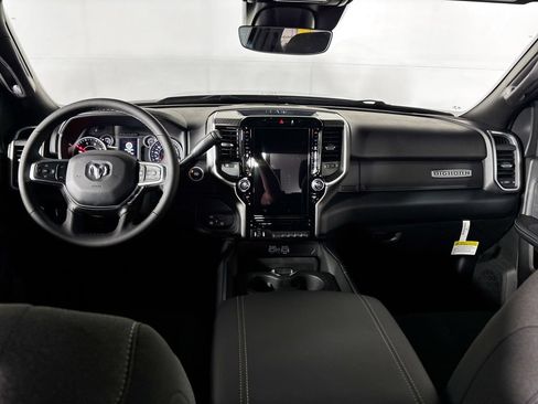 New 2026 RAM 2500 Big Horn AWD/4WD image 12