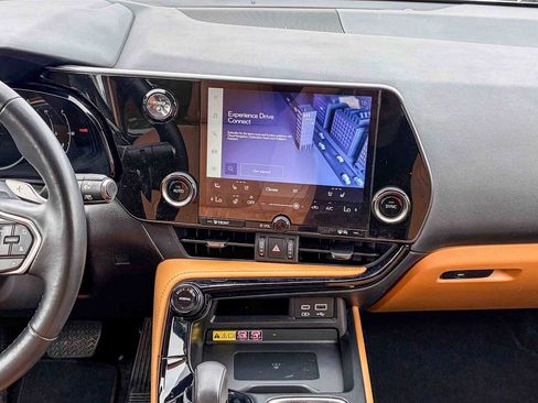 Used 2024 Lexus NX 350h AWD image 12