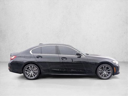 Used 2020 BMW 330i Sedan w/ Convenience Package image 4