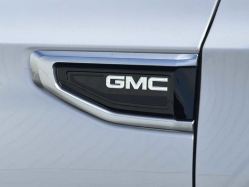 Used 2024 GMC Yukon Denali w/ Denali Reserve Package image 40