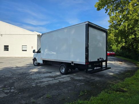 New 2025 Chevrolet Express 3500 w/ Power Convenience Package image 8