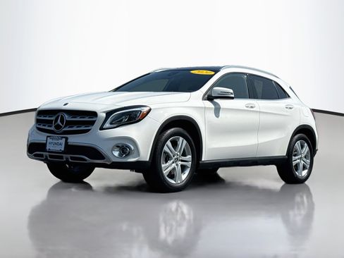 Used 2020 Mercedes-Benz GLA 250 4MATIC image 3