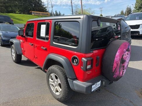 Used 2018 Jeep Wrangler Unlimited Sport S AWD/4WD image 2