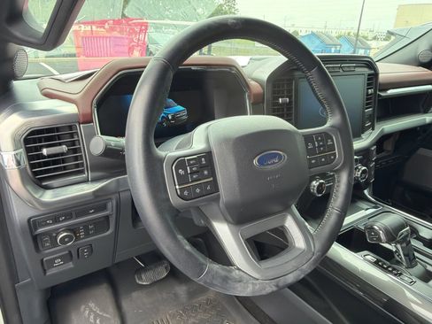 Used 2022 Ford F150 Lariat w/ Max Trailer Tow Package AWD/4WD image 8
