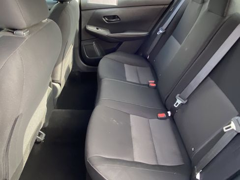 Used 2025 Nissan Sentra SV image 15