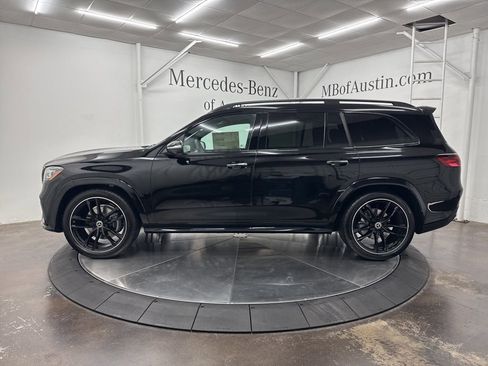 Used 2026 Mercedes-Benz GLS 450 4MATIC image 4