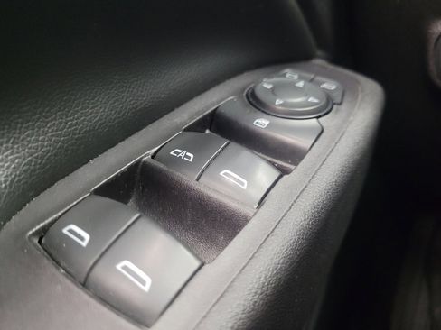 Used 2021 Chevrolet Equinox LT image 27