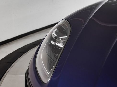 Certified 2026 Porsche Macan S AWD/4WD image 13
