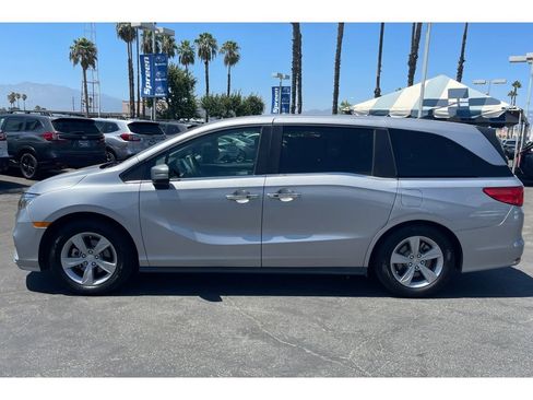 Used 2018 Honda Odyssey EX-L image 2