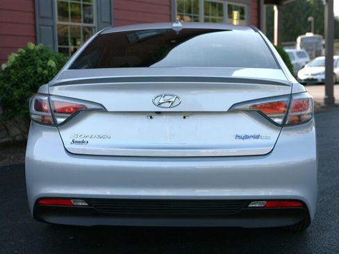 Used 2016 Hyundai Sonata SE FWD image 7