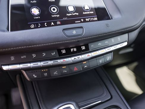 Used 2019 Cadillac XT4 Premium Luxury w/ Enhanced Visibility Package FWD image 18