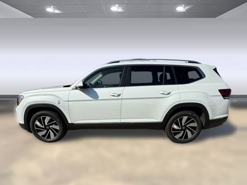 New 2026 Volkswagen Atlas SEL image 2