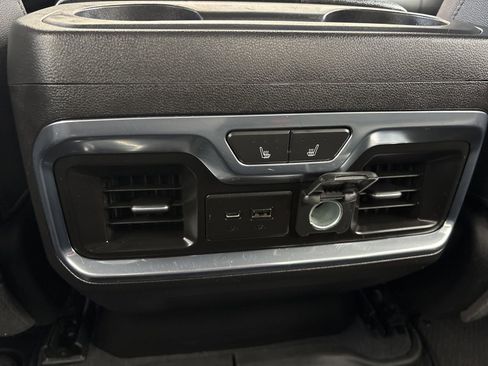 Used 2021 GMC Sierra 1500 AT4 w/ AT4 Premium Package AWD/4WD image 20