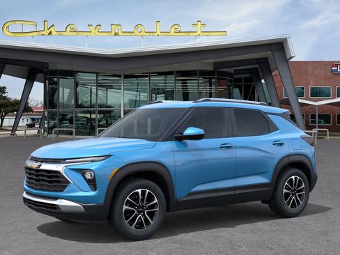 New 2026 Chevrolet TrailBlazer LT image 2