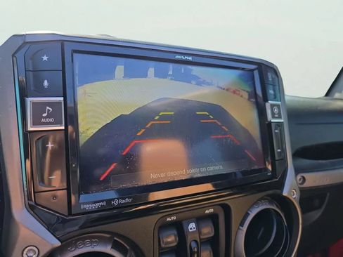 Used 2017 Jeep Wrangler Unlimited Sport w/ Quick Order Package 24S AWD/4WD image 18