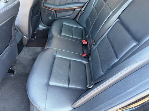 Used 2012 Mercedes-Benz E 350 4MATIC Sedan image 15