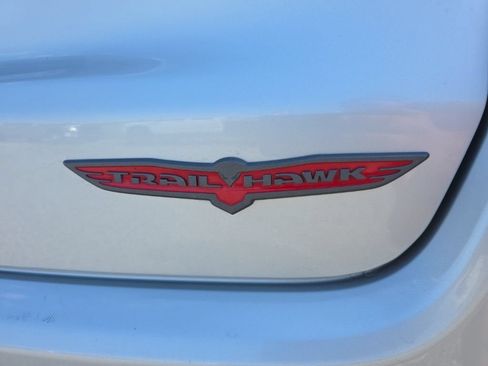 Used 2024 Jeep Compass Trailhawk AWD/4WD image 11