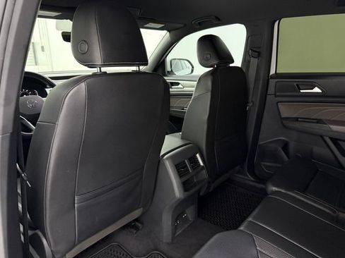 Used 2022 Volkswagen Atlas Cross Sport SE AWD/4WD image 32
