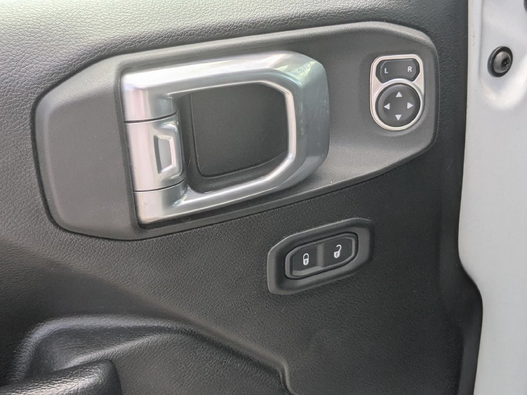 Certified 2022 Jeep Wrangler Unlimited Sport AWD/4WD image 14