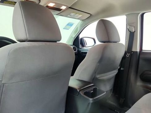 Used 2020 Toyota Tacoma SR image 32