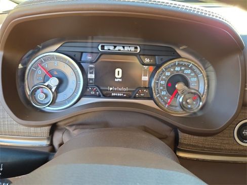 Used 2019 RAM 1500 Limited image 25