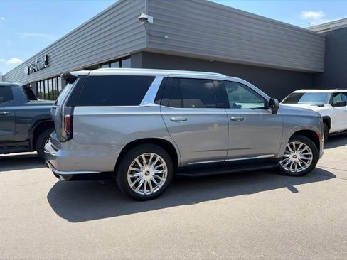 Used 2023 Cadillac Escalade Premium Luxury w/ Performance Package AWD/4WD image 3