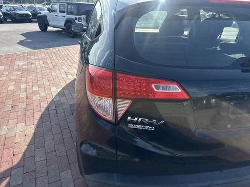 Used 2017 Honda HR-V LX image 10