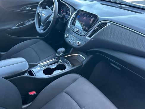 Used 2024 Chevrolet Malibu LT image 16