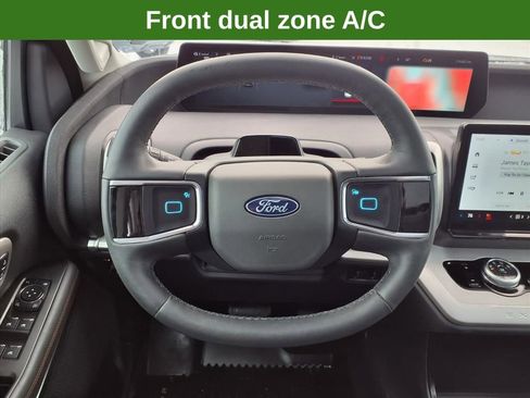 Used 2025 Ford Expedition Active image 23