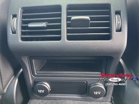Used 2018 Jaguar XF Premium RWD image 19