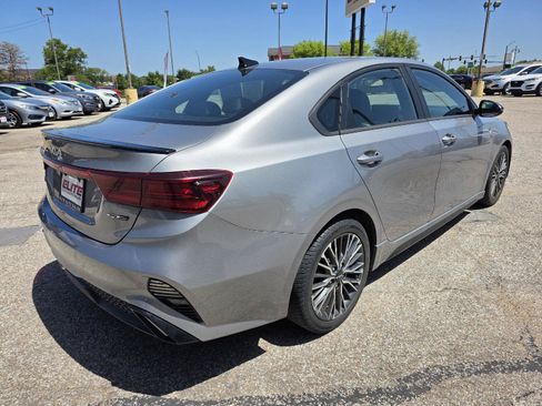 Used 2023 Kia Forte GT-Line w/ GT-Line Premium Package FWD image 5