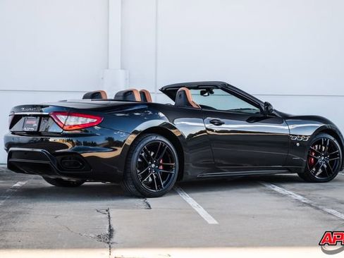 Used 2018 Maserati GranTurismo Sport image 5
