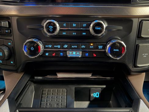 Used 2024 Ford F350 King Ranch w/ Chrome Package AWD/4WD image 28