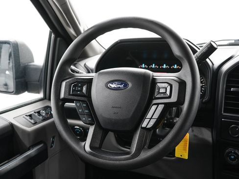 Used 2020 Ford F150 XL w/ Equipment Group 101A Mid AWD/4WD image 17