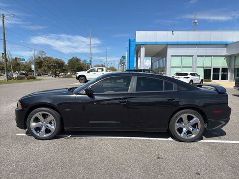 Used 2011 Dodge Charger R/T image 8