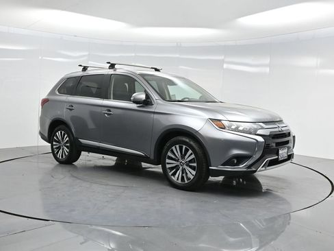 Used 2019 Mitsubishi Outlander SEL image 44